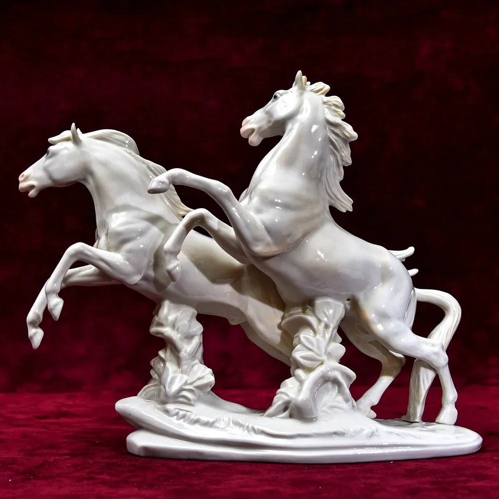 Коллекционная Фарфоровая Статуэтка «БЕГУЩИЕ ЛОШАДИ», Карл Энс / Karl Ens, Германия 60 гг.