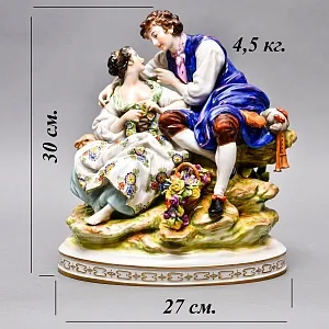 Антикварная Фарфоровая статуэтка «Влюбленные», VOLKSTEDTER Германия, конец ХIX - начало ХХ века.
