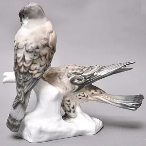 Антикварная Фарфоровая статуэтка «Пара Птиц - Серый Лунь», Karl Ens Германия, 1900 -1919 годы.