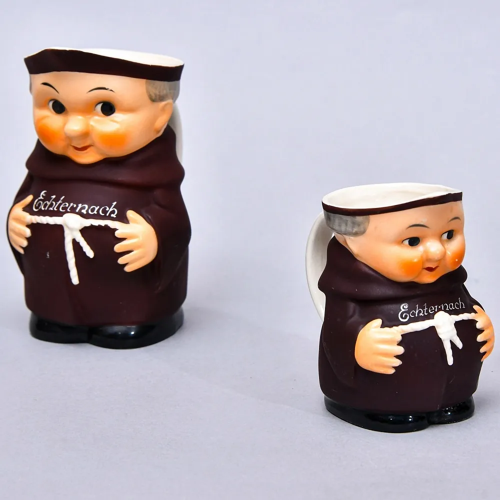 «Очаровательный Монах» Фарфоровый Кувшинчик - Молочник - Соусник на 200 мл., GOEBEL Германия.