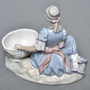 Парные Фарфоровые статуэтки - подставки для ювелирных украшений «Дама и кавалер», Lladro Испания. 