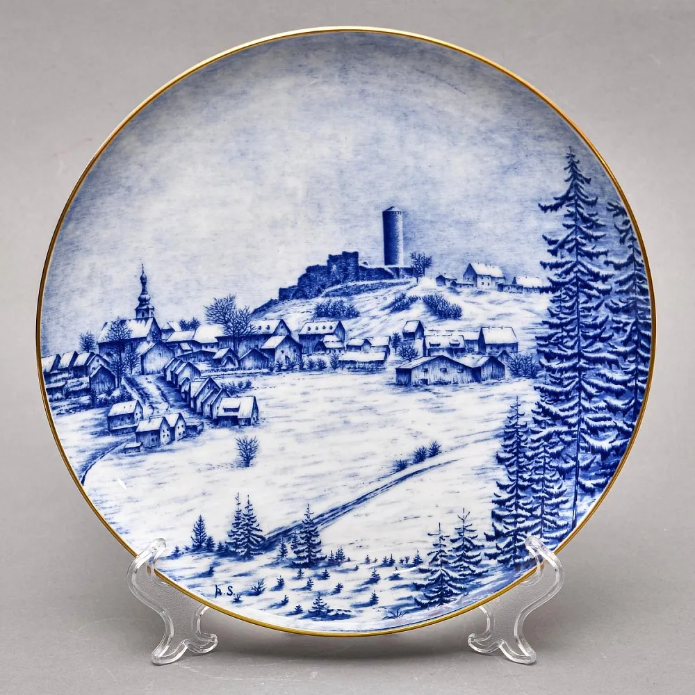 Коллекционная Фарфоровая Тарелка - Блюдо «Пейзаж с замком на горе», Hutschenreuther Германия. 