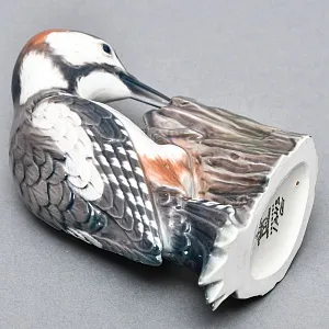 Коллекционная Фарфоровая статуэтка «Птица. Дятел на ветке», Dahl-Jensen Дания, середина ХХ века. 