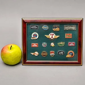 Коллекционное Подарочное Панно - Картина - Значки «День Автомобилиста», СССР вторая половина ХХ века.