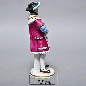 Полная Коллекционная серия Фарфоровых статуэток «Генрих VIII и его шесть жен», Sitzendorf Германия.