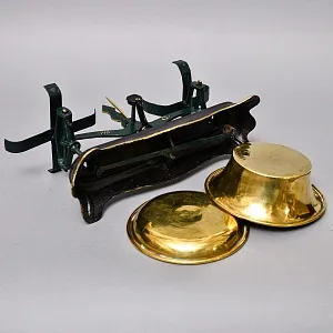 Антикварные Чугунные Кухонные - Аптекарские весы FОRCE BALANCE на 2кг. Франция начало ХХ века!