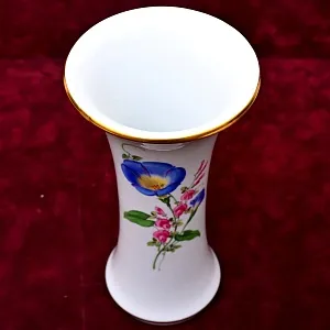 Коллекционная Фарфоровая Ваза «КОЛОКОЛЬЧИК» , MEISSEN Германия, первая половина ХХ века.