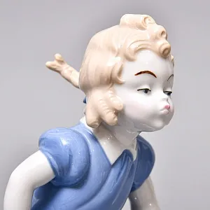 Парные Фарфоровые статуэтки «Дети. Мальчик и Девочка», Wagner & Apel Lippelsdorf Германия, 1949 - 1951 годы. 