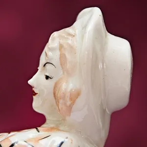 Фарфоровая Статуэтка «Девушка геолог» Барановский ФЗ - CCCР 50 -е годы ХХ века.