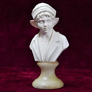 Авторская Коллекционная статуэтка - бюст «Мальчик», Италия - вторая половина ХХ века.