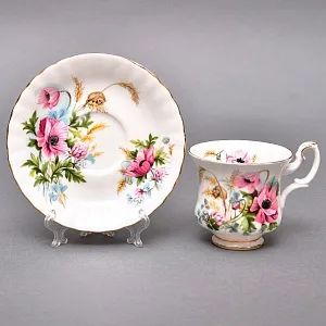 Коллекционная Фарфоровая Кофейная пара «Сбор урожая маков», ROYAL ALBERT Англия.