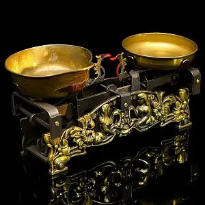 Редкость! Антикварные Чугунные Кухонные Весы на 3 кг., Варшава, Польша-1925 год.