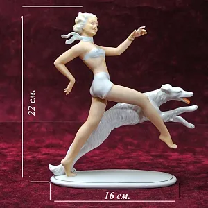 Коллекционная Фарфоровая статуэтка «Девушка с собакой. Бегущие», Schau Bach Kunst Германия - 1953 год.