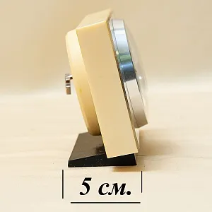 Механические Настольные Часы «МОЛНИЯ - ЧЧЗ» - Редкий Цветочный Декор - СССР -1975 год.