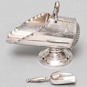 Антикварная Металлическая Сахарница с совочком, Silverplated, Англия первая половина ХХ века.
