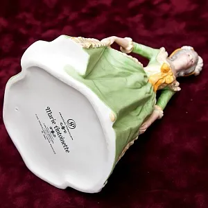 Фарфоровая статуэтка Королева «МАРИЯ АНТУАНЕТТА», Franklin Porcelain, США 1982 год - Н-21,5 см.