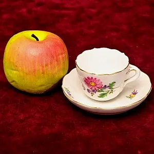 Классическая Кофейная пара «ЦВЕТЫ», Фарфор MEISSEN / МЕЙСЕН Германия.