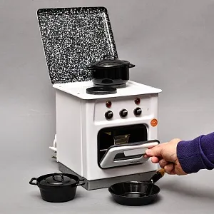 Винтажная Электрическая Игрушка - Кукольный детский набор - Плита с Посудой, Германия -80 гг.. 