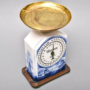 Антикварные Кухонные Весы в Фарфоровом корпусе Gloriosa, Голландия начало ХХ века.