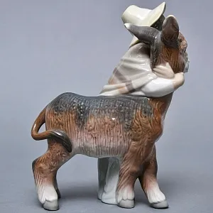 Коллекционная статуэтка «Мальчик с осликом», Фарфор Lladro Испания, 1971 - 1974 годы.