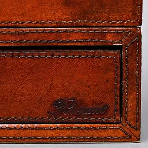 Редкость! Эксклюзивный Кабинетный Настольный Набор Четыре Предмета «БЮРО», Кожа Flamant, Бельгия.