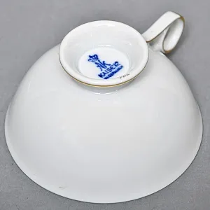 Коллекционная Фарфоровая Чайная тройка «Золотые грифоны», Kaiser Германия, 1979 - 1990 годы. 