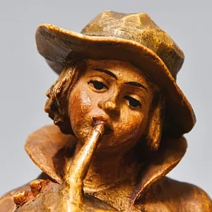 Редкая Антикварная Коллекционная Деревянная статуэтка «Бедный Волынщик», Англия начало ХХ века.
