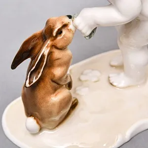 Коллекционная Фарфоровая статуэтка «Девочка и кролик», Hutschenreuther Германия,1955 - 1968 годы.