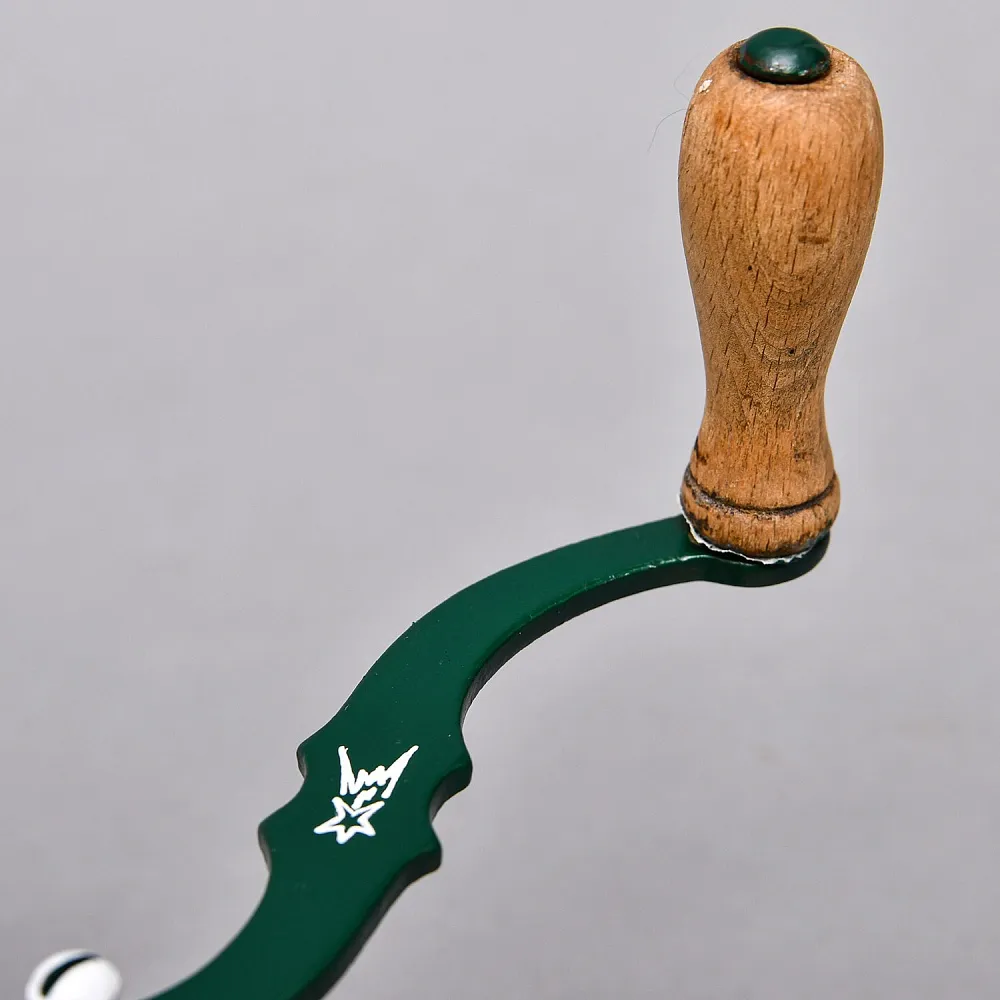 Старинная Настенная Ручная Механическая Кофемолка «Виноградная Гроздь», Голландия.