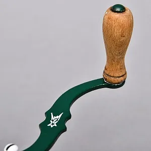 Старинная Настенная Ручная Механическая Кофемолка «Виноградная Гроздь», Голландия.