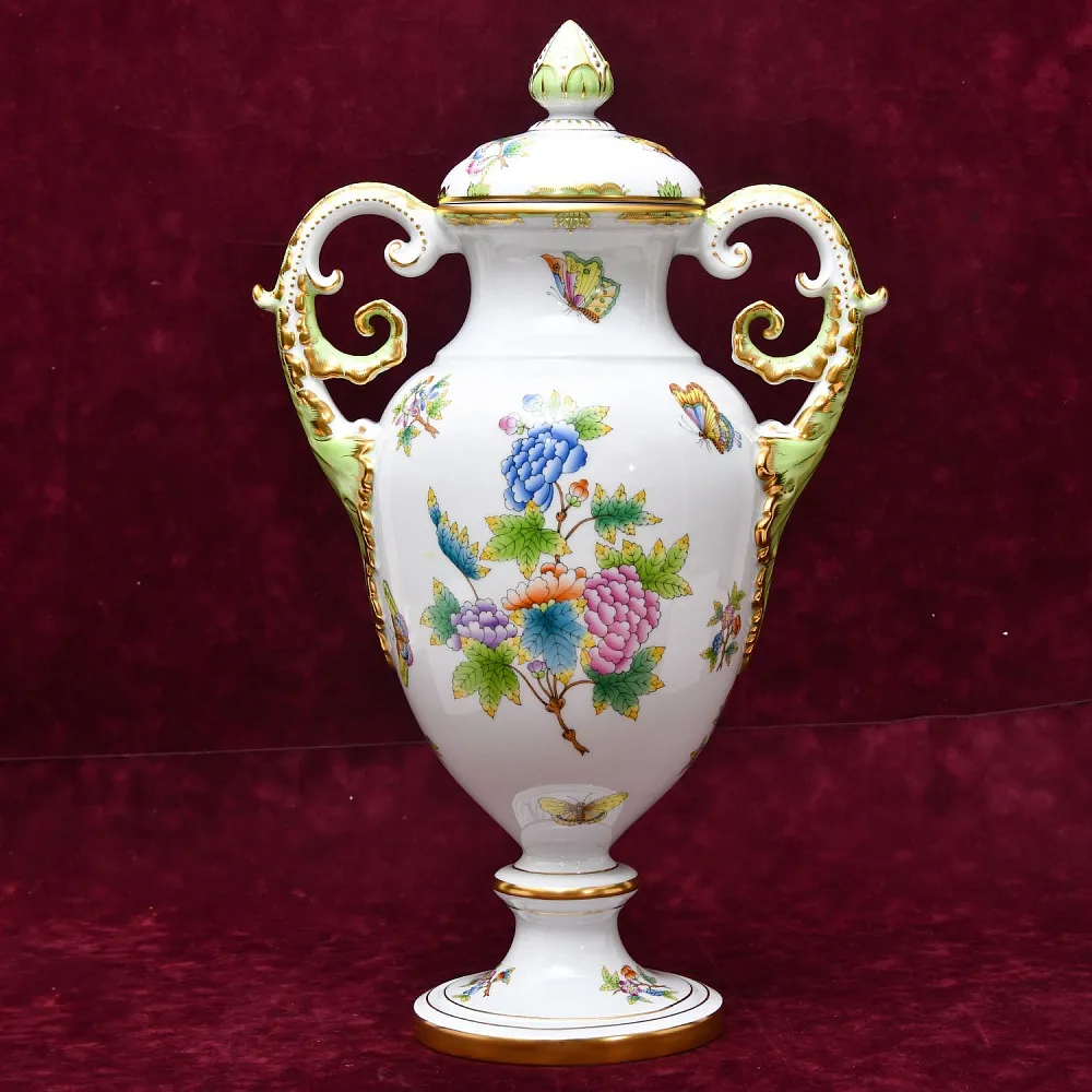 Большой Фарфоровый Вазон - Ваза с крышкой из коллекции «Victoria», HEREND Венгрия.