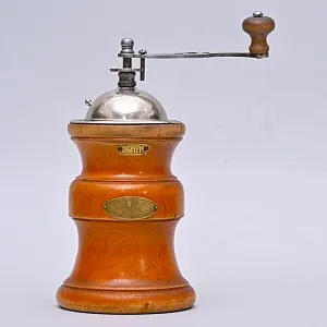 Редкая!!! Коллекционная Ручная Механическая Кофемолка - Мельница, Германия середина ХХ века.