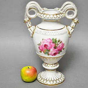 Редкость! Большая Фарфоровая ваза «Розовый куст», MEISSEN / МЕЙСЕН Германия, начало ХХ века.