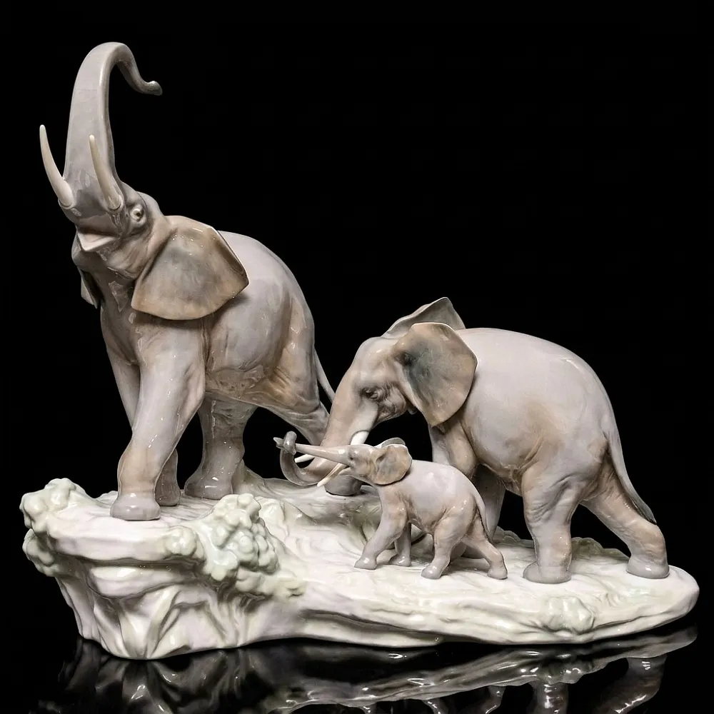 Редкая Коллекционная Фарфоровая Статуэтка «Слоны - Семья», Lladro, Испания -1977 год.