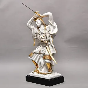 Большая Авторская Фарфоровая статуэтка «Самурай - Путь Воина», Ahura Италия, 80-е годы ХХ века.