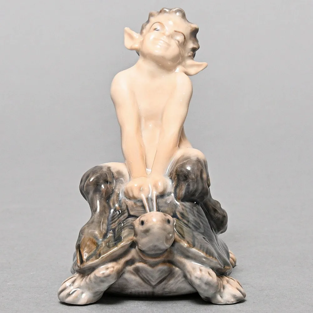 Коллекционная Фарфоровая статуэтка «Фавн на черепахе», Royal Copenhagen Дания - 1963 год. 