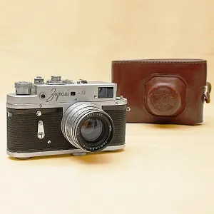 Фотоаппарат «Зоркий-4» Специальный выпуск - «50 лет Советской власти» СССР - 1967 год.