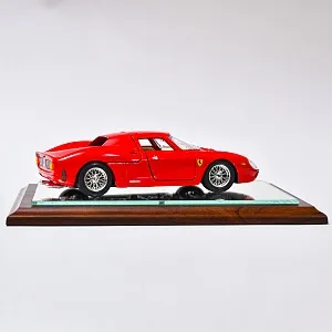 Коллекционная Металлическая Модель «Автомобиль - Красный Ferrari 250» Германия.