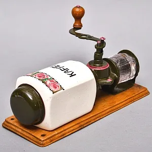 Старинная Настенная Ручная Механическая Кофемолка «GARANTI» Бельгия.