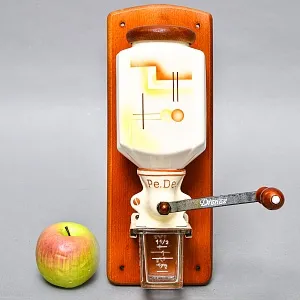 Редкая! Фарфоровая Настенная Ручная Механическая Кофемолка PeDe, Голландия.