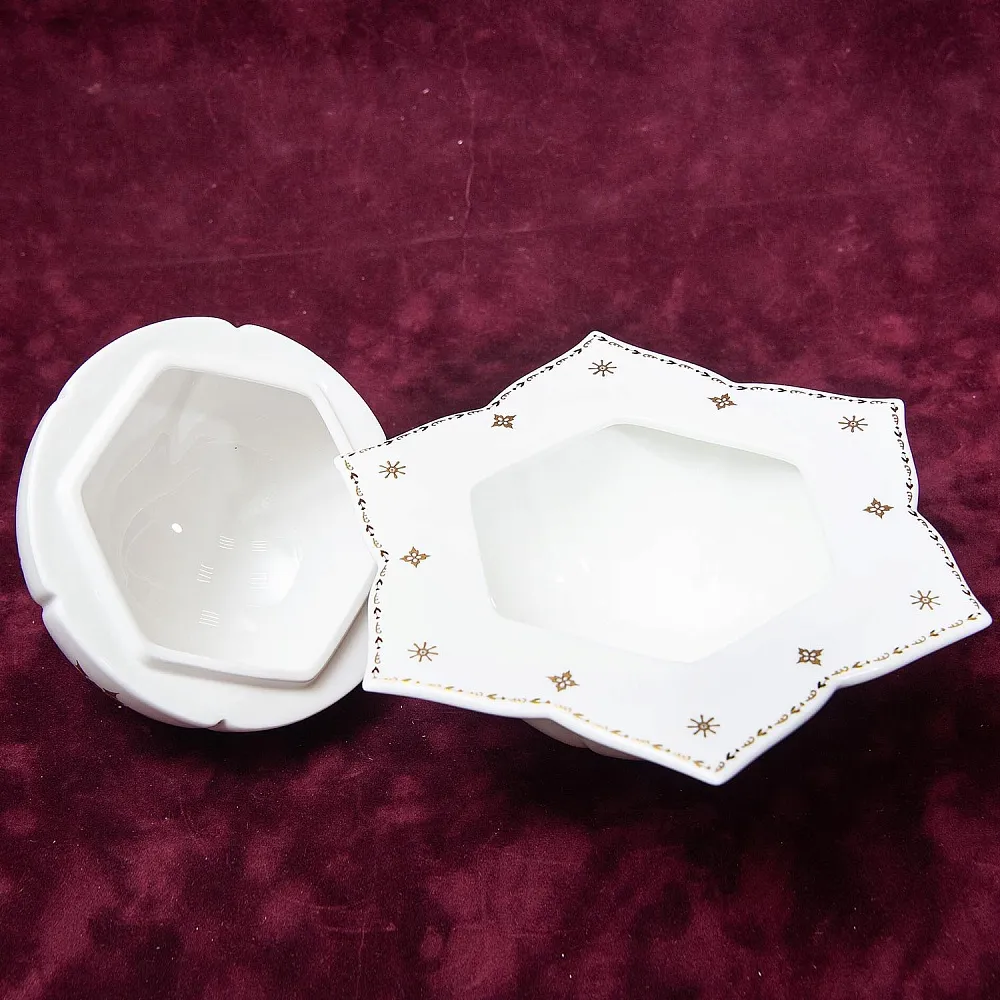 Фарфоровая Шкатулка «Рождественская Звезда», Villeroy&Boch Германия, конец ХХ века.