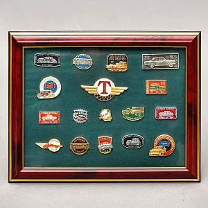 Коллекционное Подарочное Панно - Картина - Значки «День Автомобилиста», СССР вторая половина ХХ века.