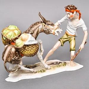 Редкость! Фарфоровая статуэтка «Мальчик и осел», KAISER Германия, 1970 - 1979 годы.