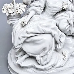 Антикварная Фарфоровая статуэтка «Влюбленная пара», VOLKSTEDTER Германия, первая половина ХХ века.