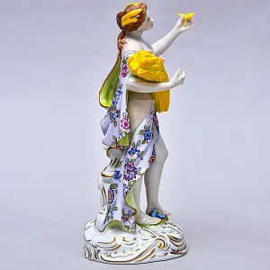 Редкость!!! Фарфоровая статуэтка «Девушка. ЛЕТО» из коллекции «Времена года», VOLKSTEDTER Германия.
