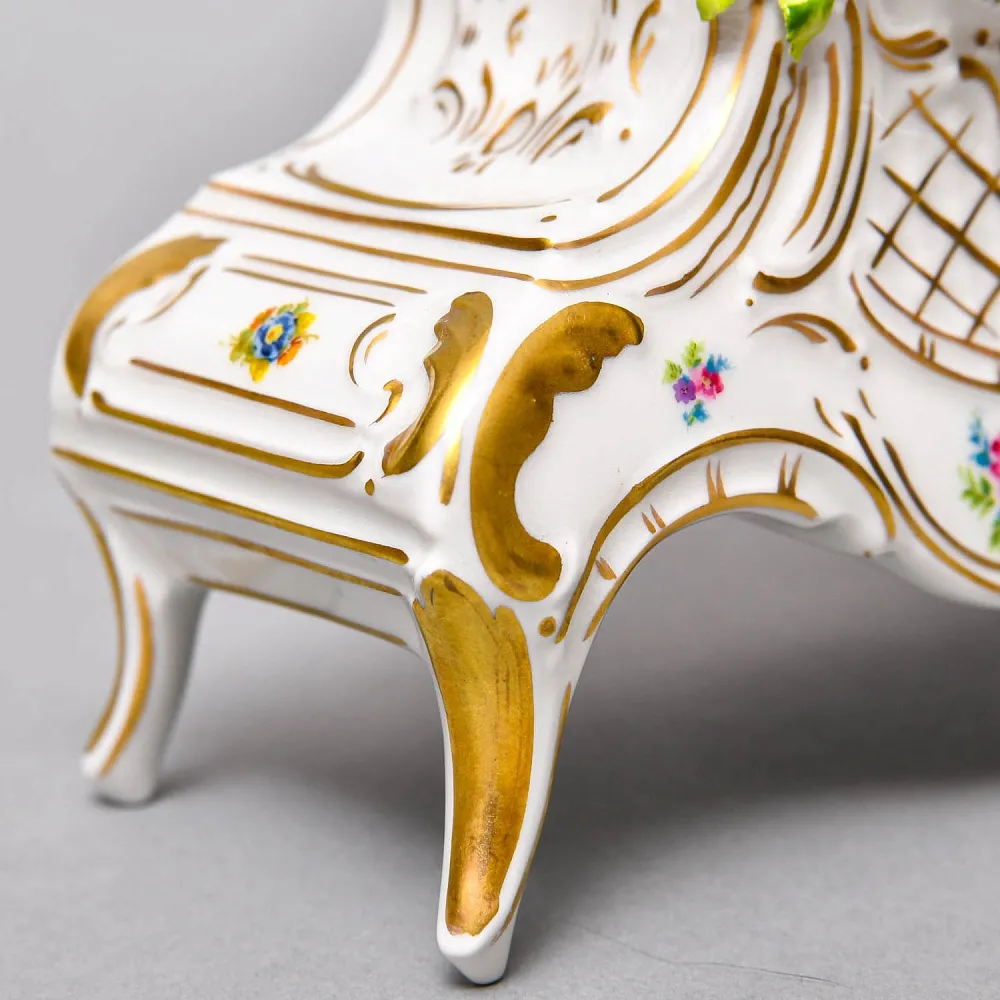 Каминные Кварцевые Часы в стиле Рококо «Цветочные Гирлянды», Германия 80-е годы ХХ века.