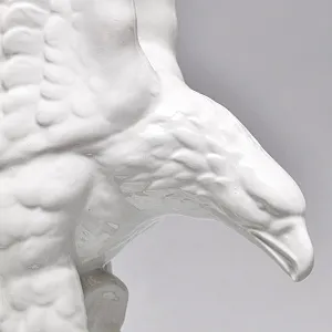 Коллекционная Фарфоровая Статуэтка «Птица. Орел с рыбой», Unterweisbach Германия, 1958 - 1976 годы. 