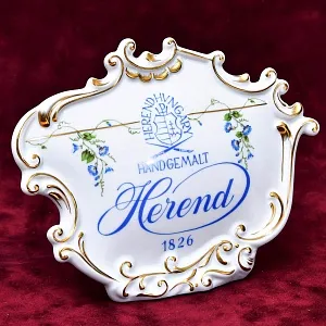 Фарфоровая Настольная плакетка «Незабудки», HEREND Венгрия, вторая половина ХХ века.