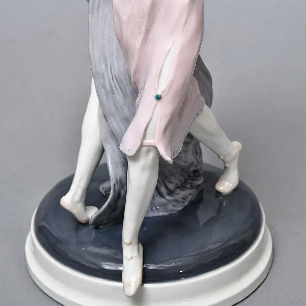 Антикварная Фарфоровая статуэтка «Танцующие девушки», Karl Ens Германия, первая половина ХХ века. 