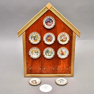 Набор Фарфоровых тарелок «Домик сказок», The FRANKLIN Porcelain США - 1979 год.